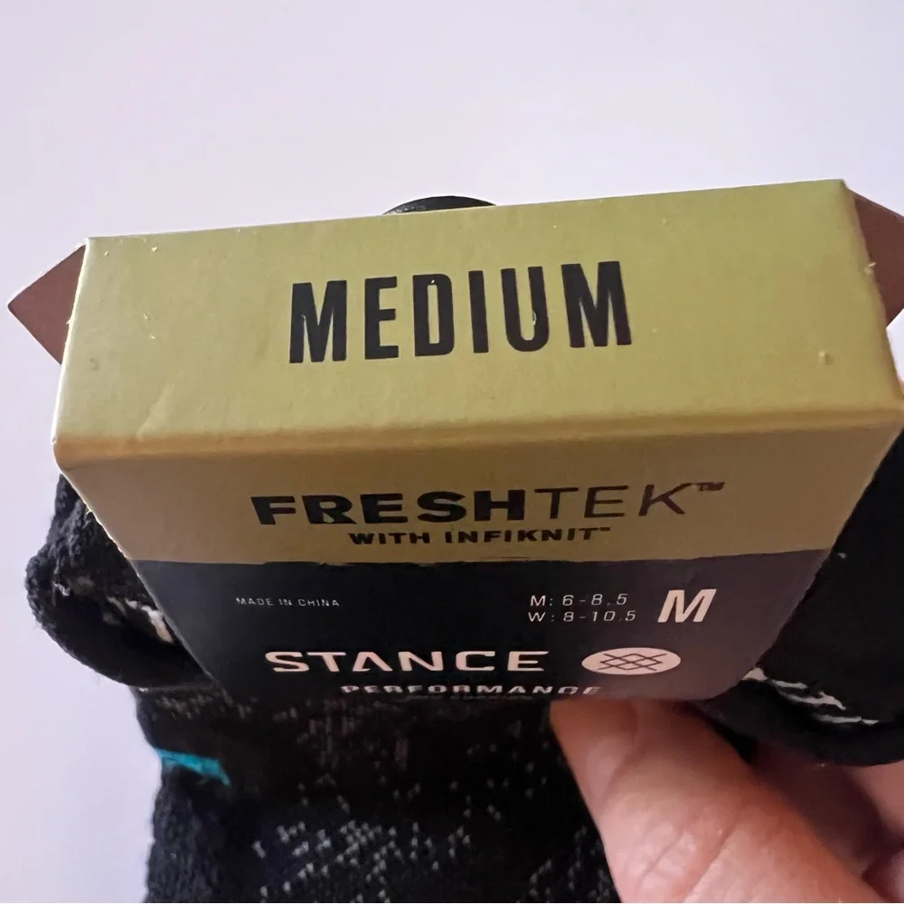 STANCE PERFORMANCE MID CUSHION FRESHTEK ATHLETIC SOCKS BLACK UNISEX MEDIUM NWT